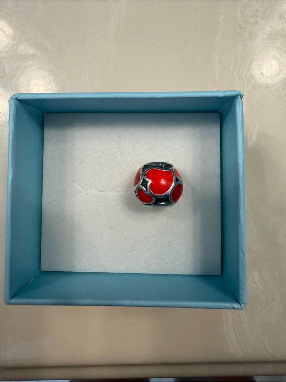 Pandora Red Hearts Charm Bead - Picture 3 of 4